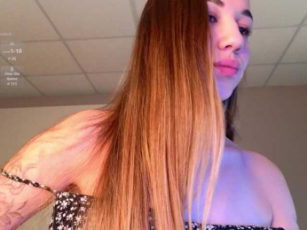 LizaLove webcam model stream image