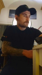 Mooooustache webcam model stream image