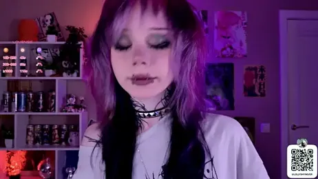 Lollyshy webcam model stream image