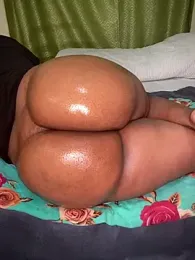 nur_lin webcam model stream image