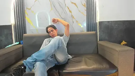 Isaak_26 webcam model stream image