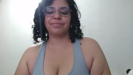 Anne_purple webcam model stream image