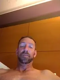 Treemandude webcam model stream image