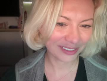 kiradivine webcam model stream image