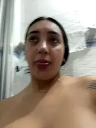 Hannahoff webcam model stream image