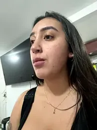 Hannahoff webcam model stream image