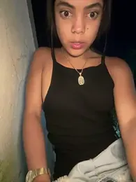 NAUGHTY_LITTLE_18 webcam model stream image