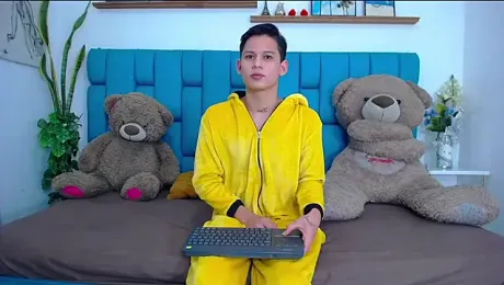 Brian_hot webcam stripchat model stream image