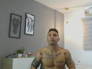 Fagu Lion webcam model stream image