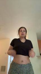 Crimsonroses7 webcam model stream image