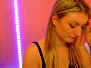 anaayss webcam model stream image