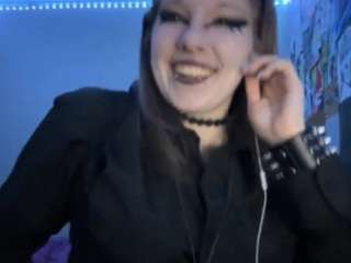maydenner webcam model stream image