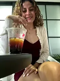 alana15 webcam model stream image