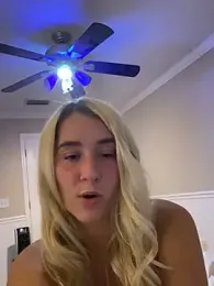 Kaylayoung12 webcam model stream image