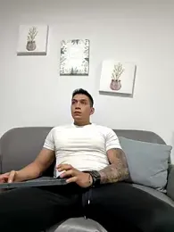 blackbullger_ webcam model stream image