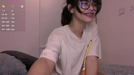 Lovely-allys webcam model stream image