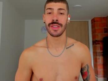 marco_tahani_ webcam model stream image