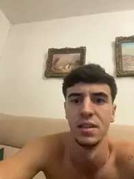 kingale- webcam model stream image