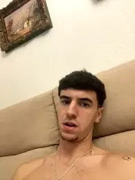 kingale- webcam model stream image