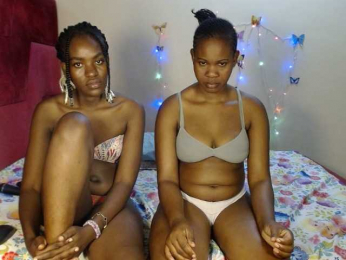 Heartwhisper webcam model stream image
