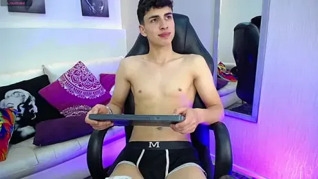 AdrianRinaldi webcam model stream image