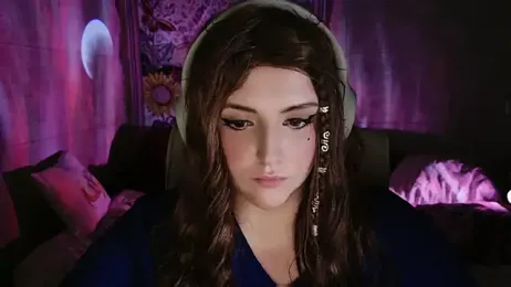 RavenRush webcam model stream image