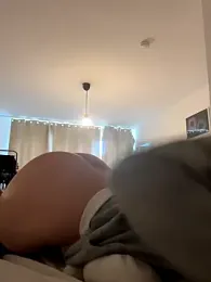 Jamilo_young webcam model stream image