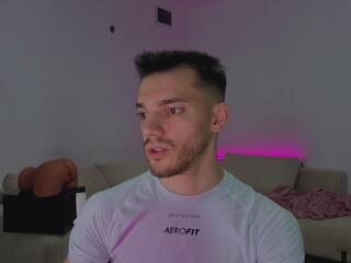 Dominic Valent webcam model stream image