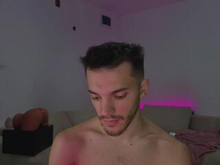 Dominic Valent webcam model stream image