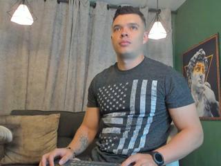 Yake Tyler webcam flirt4free model stream image