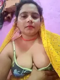 Rashmi_cut webcam model stream image