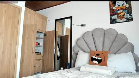 manucute_23_ webcam model stream image