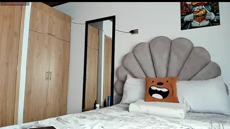 manucute_23_ webcam model stream image