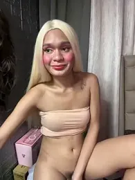 yourlovingperlita69 webcam model stream image