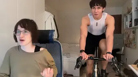 NaanVeel webcam model stream image