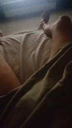 Poyon335 webcam model stream image