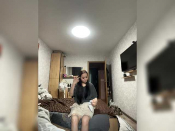 MyyyFacts webcam model stream image