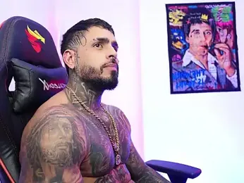 logan_hugh8 webcam stripchat model stream image