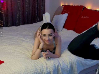 AdeleLaCroix webcam model stream image