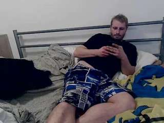 tomtech2323 webcam model stream image