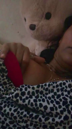 Bellayiss webcam model stream image