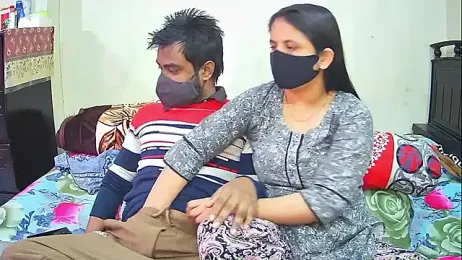 Younger_Couples webcam model stream image