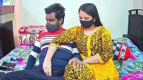 Younger_Couples webcam model stream image