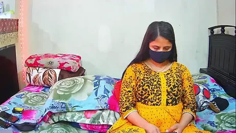 Younger_Couples webcam model stream image