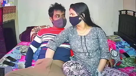 Younger_Couples webcam model stream image