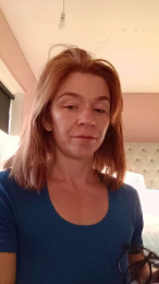 Housewife_Kirst webcam model stream image