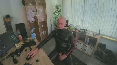 sau_rubber webcam model stream image
