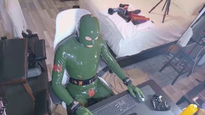 Tightlyrubberd webcam model stream image