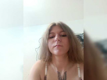 1FunnyBunny1 webcam model stream image