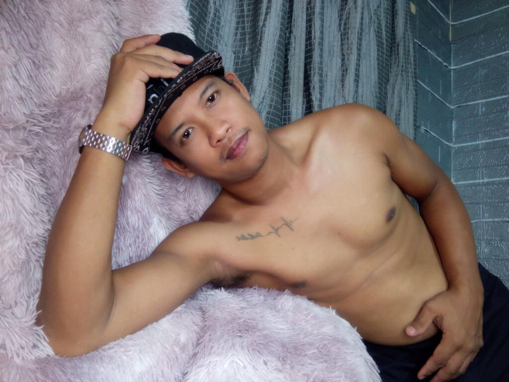 AlfonsoCruz webcam model stream image